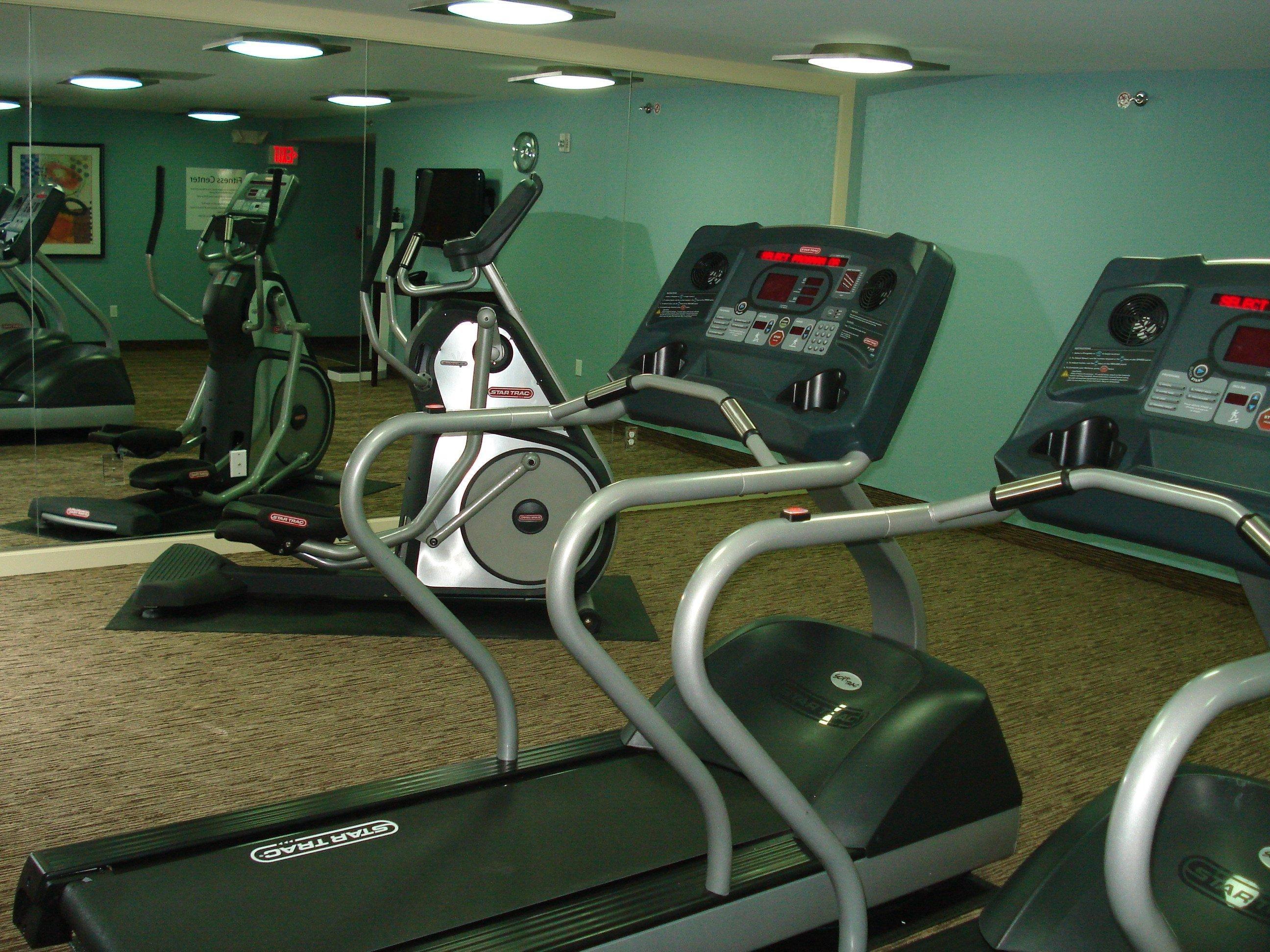 Holiday Inn Express Fort Lauderdale North - Executive Airport By Ihg Екстериор снимка