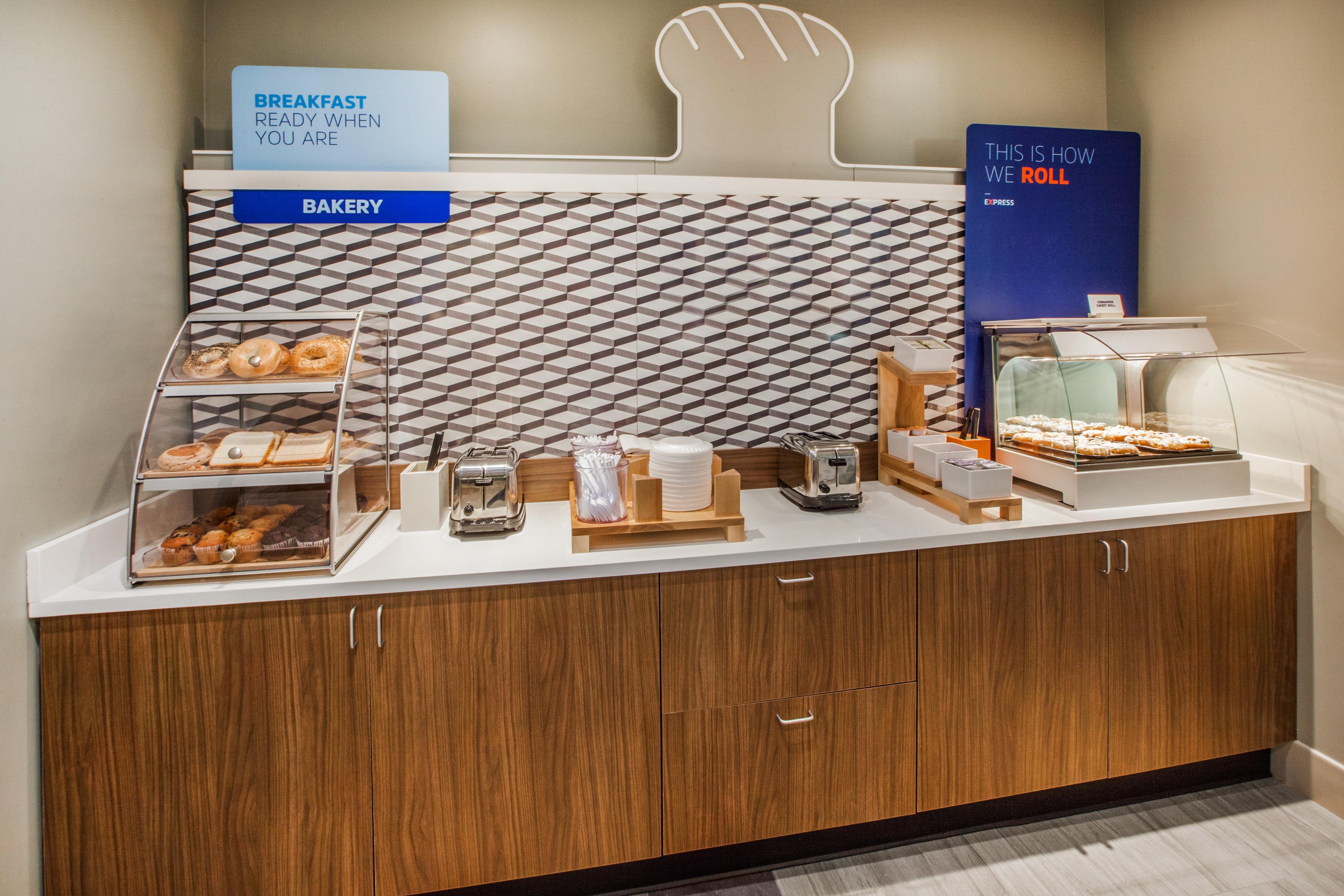 Holiday Inn Express Fort Lauderdale North - Executive Airport By Ihg Екстериор снимка