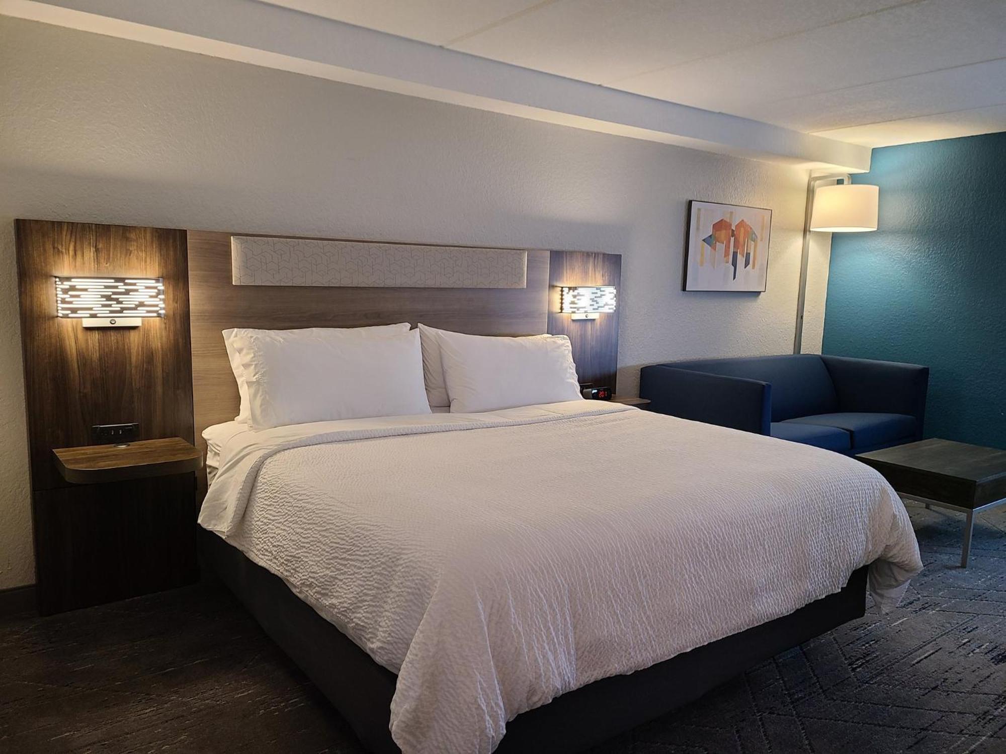 Holiday Inn Express Fort Lauderdale North - Executive Airport By Ihg Екстериор снимка