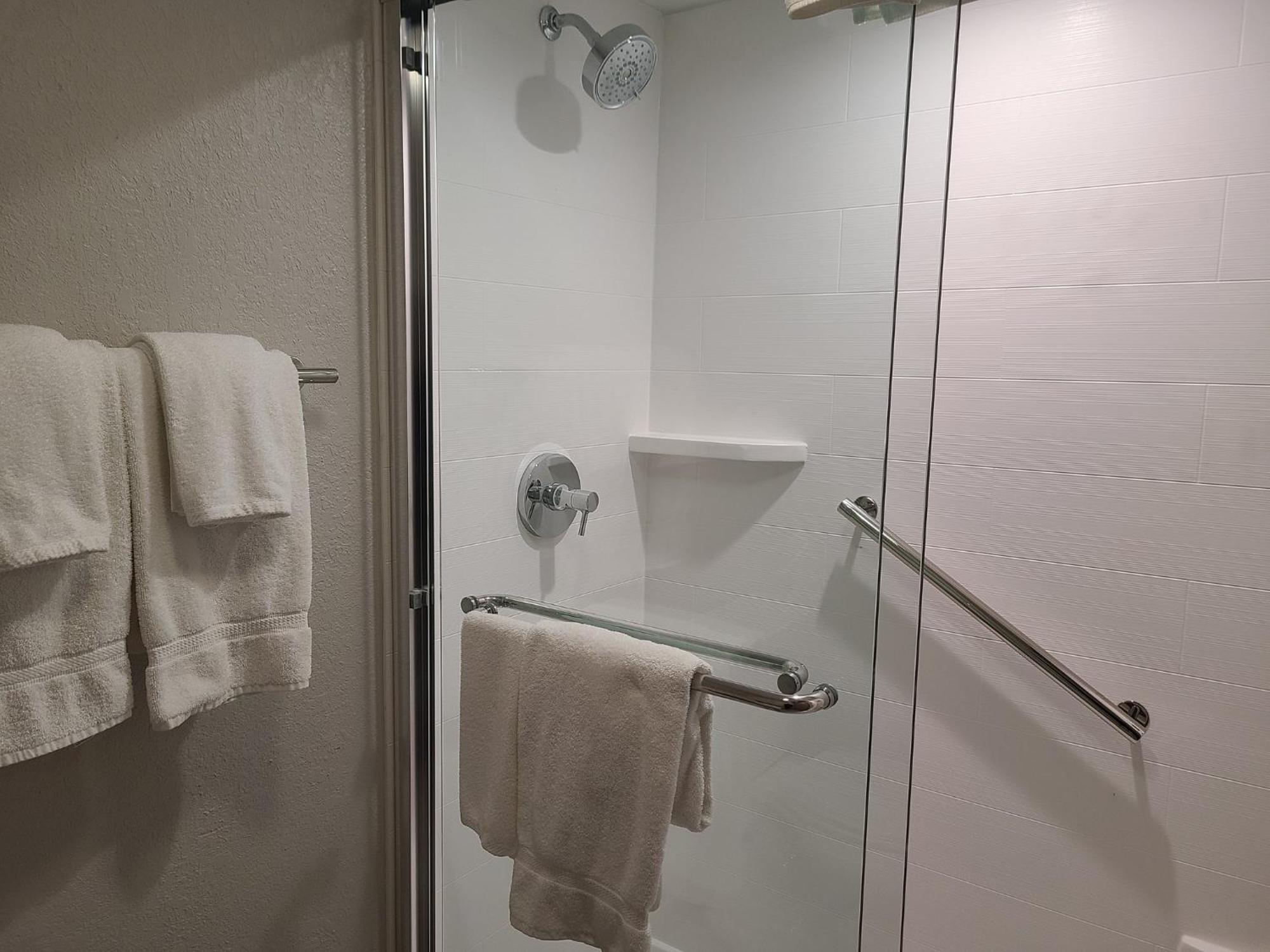 Holiday Inn Express Fort Lauderdale North - Executive Airport By Ihg Екстериор снимка