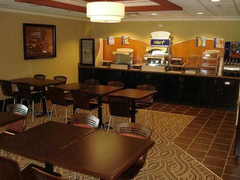 Holiday Inn Express Fort Lauderdale North - Executive Airport By Ihg Екстериор снимка